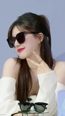 Versi Mirror