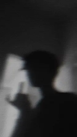 ini versi dark blur