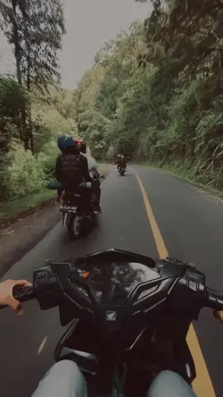 slowmo here with me