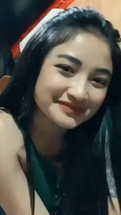 senyum manis