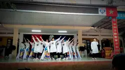 Mẫu 9 ảnh