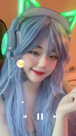 biến hình anime màu