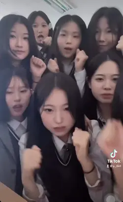 동영상만 넣어도 예쁜 템플릿 🫶🏻❤️