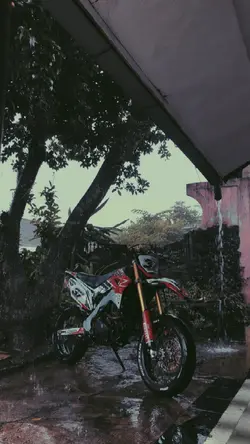 aesthetic rain
