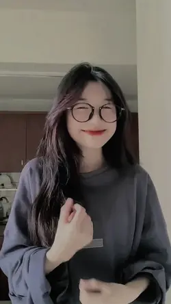 1 VIDEO+11 ẢNH~MÀU 