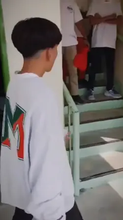 hagdan ng school