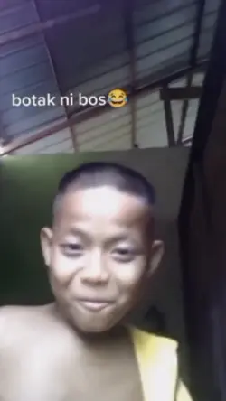 Botak Ni bos senggol