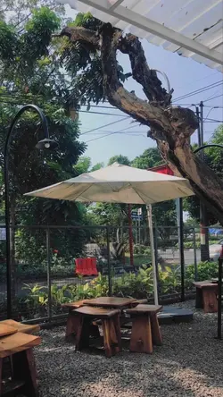 CAFE AESTHETIC