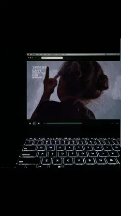 Laptop aesthetic 