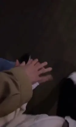 😢