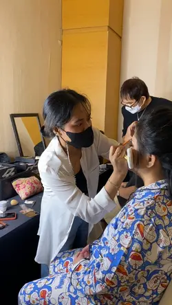 Story makeup 