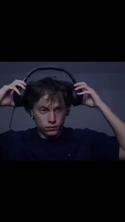 pake headset kalian