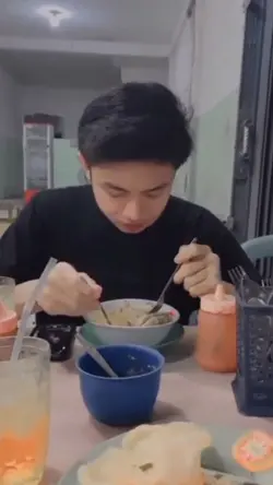 Makan sama cowo