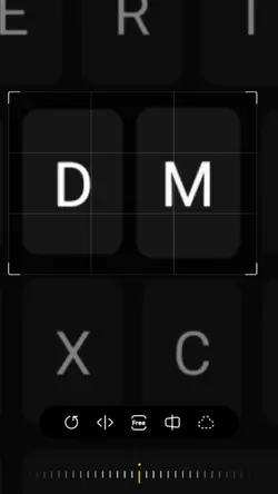 inisial D-M