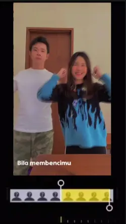 Lirik lagu Slowmo
