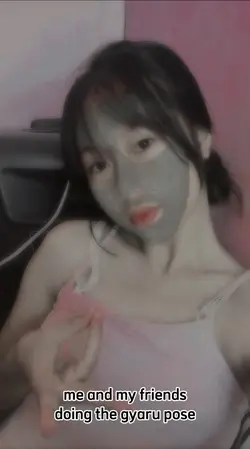 gyaru pose