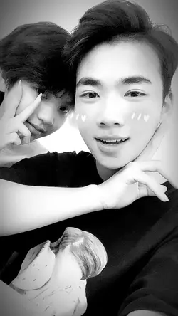 Anh làm tất cá vì