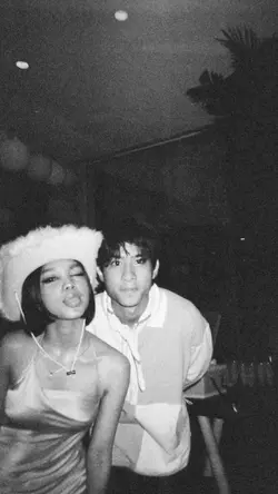 black n white 