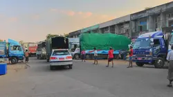 Hinoကြီးလှနေလို့😍
