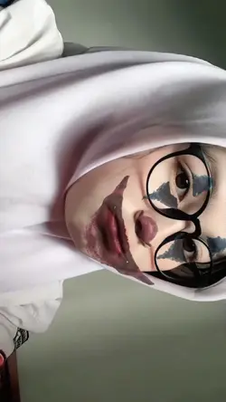 topengnya bisa di