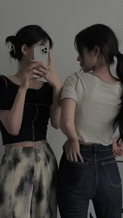 2 ảnh: màu sịn