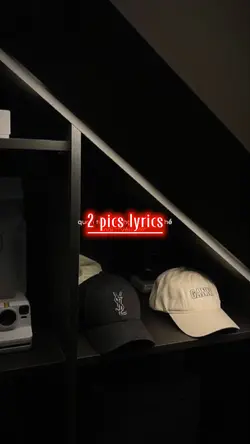 2 pics lyrics