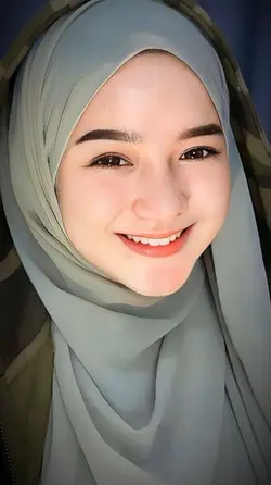 senyuman manis