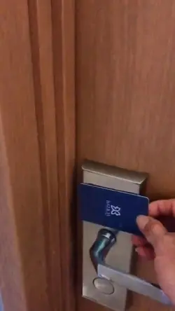 Prank Lagi D Hotel
