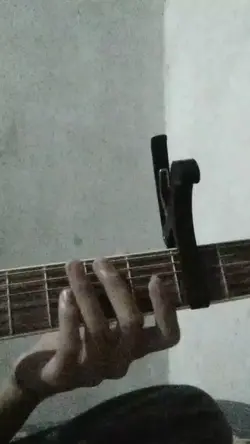 mentahan main gitar