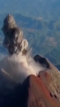 Semeru Erupsi