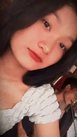 ទោះមិចក៏នៅញញឹមបាន😀🥀