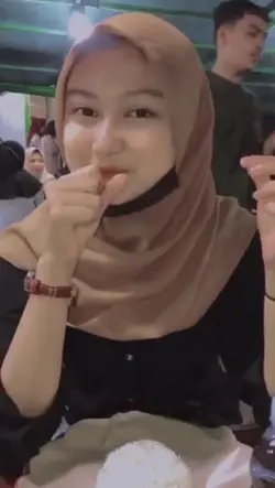 prank halu makan 