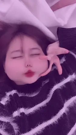 Mẫu 2 ảnh nhẹ nhàng