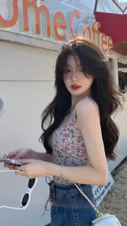 2Ảnh cuốn 