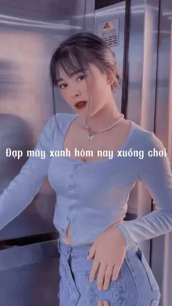 Đang Ung Dung Trên