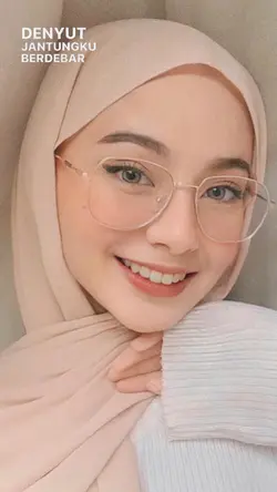 EFEK SENYUM GIGI