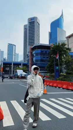 8 FOTO + 1 VIDEO
