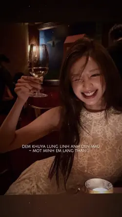 Đêm khuya lung linh