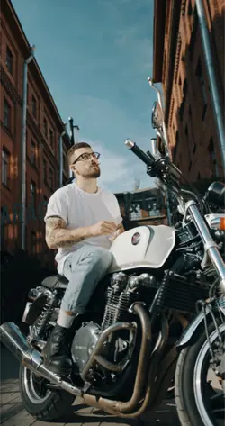 MOTORBIKE