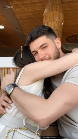 Hug Couple Ai 