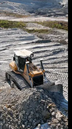 Liebherr PR736