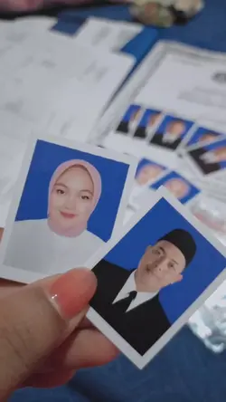 latar biru