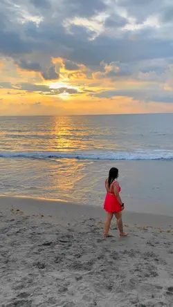 TRAVEL BEACH
