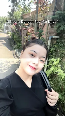 Simanis Dgn papnya