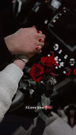 Roses are red 🌹🤭