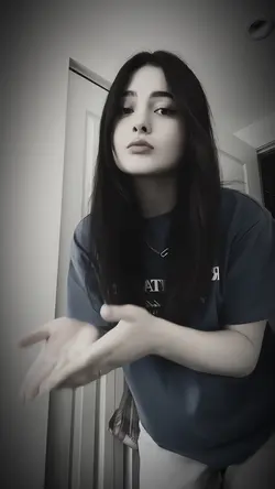 Iam  so lonely 💕