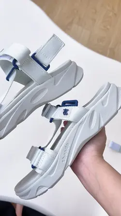Unbox shoes