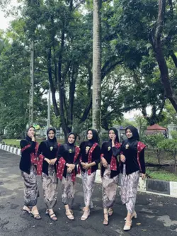 kusumaning ratri 3:4