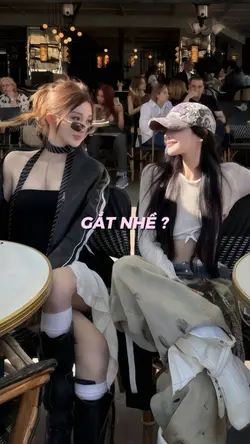 Đẹp như tui vs bà