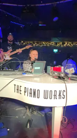 Live Music Bar